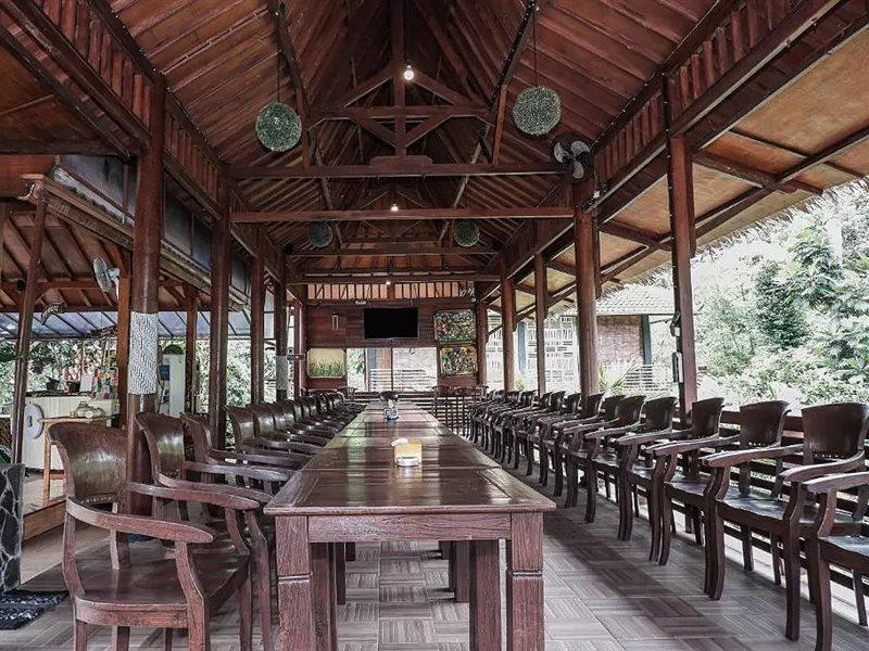 Kebon Krapyak Syariah Mitra Reddoorz Near Stadion Maguwoharjo