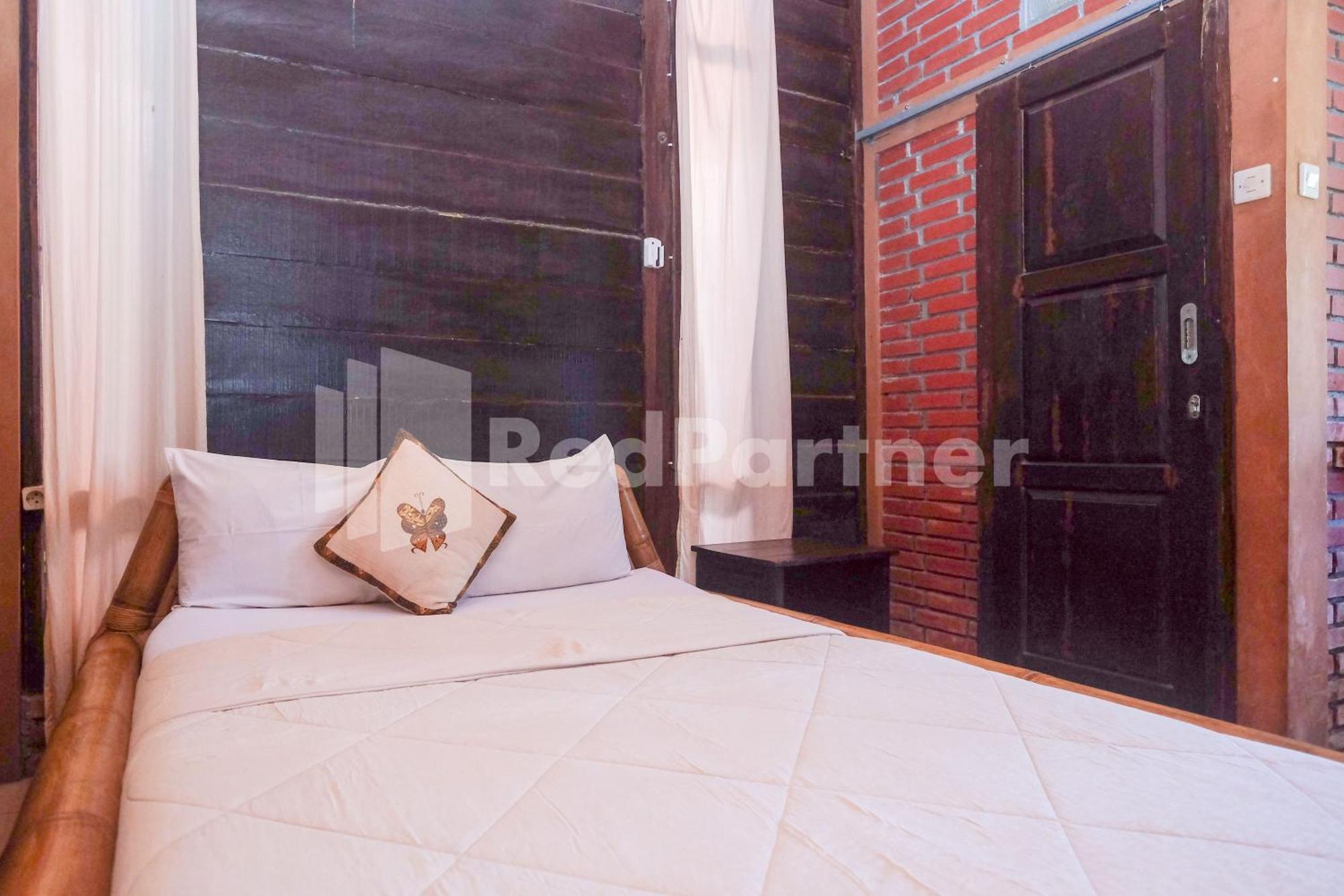 Hotel Kebon Krapyak Syariah Mitra Reddoorz Near Stadion Maguwoharjo Ngemplak (East Java)